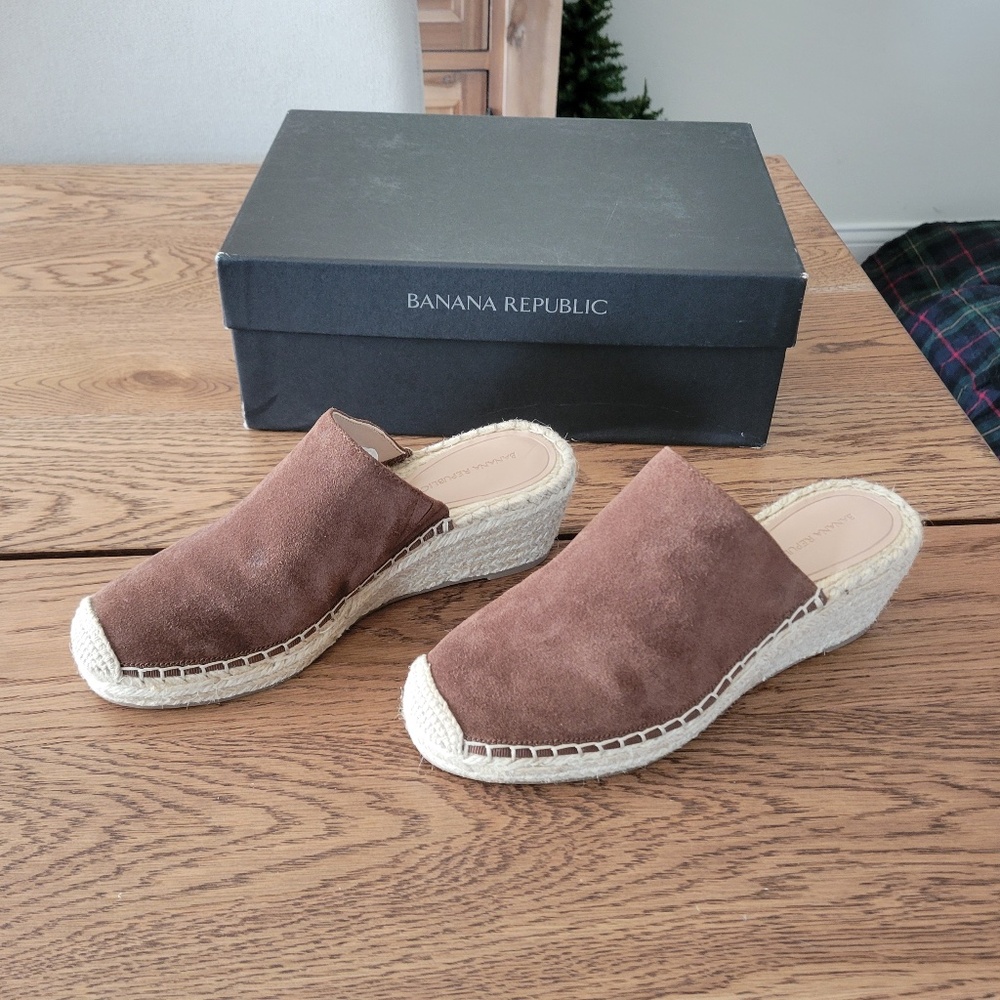 Banana Republic Espadrille Wedge Mule